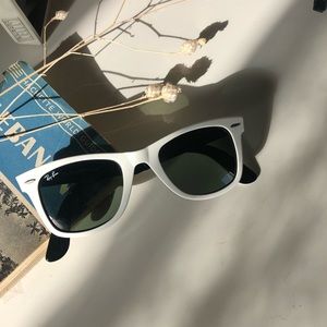 Ray-Ban wayfarer
